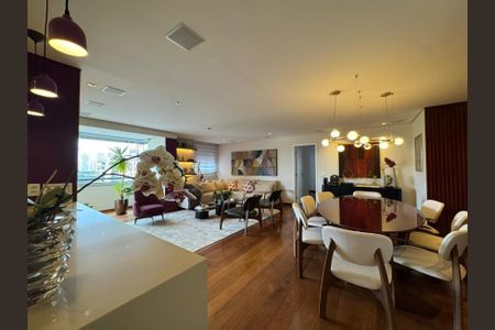 Apartamento à venda com 150m², 3 quartos e 2 vagasFoto 09