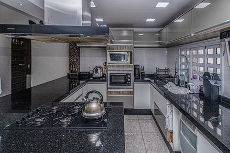 Casa para alugar com 333m², 3 quartos e 6 vagas Casa para alugar com 333m², 3 quartos e 6 vagascozinha_4