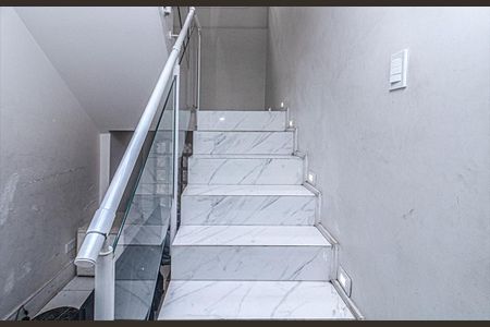 Casa para alugar com 333m², 3 quartos e 6 vagas Casa para alugar com 333m², 3 quartos e 6 vagasacesso para o piso superior_1