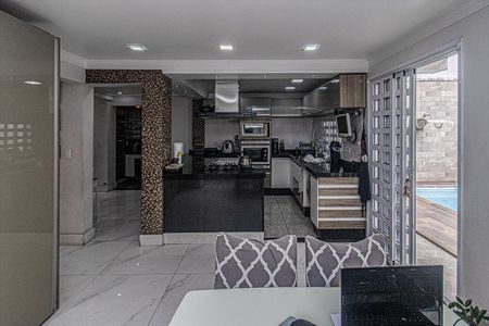 Casa para alugar com 333m², 3 quartos e 6 vagas Casa para alugar com 333m², 3 quartos e 6 vagascozinha_2