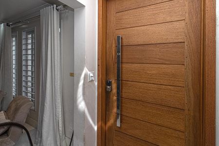 Casa para alugar com 333m², 3 quartos e 6 vagas Casa para alugar com 333m², 3 quartos e 6 vagashall de entrada_2