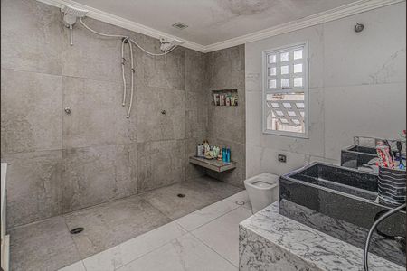 Casa para alugar com 333m², 3 quartos e 6 vagas Casa para alugar com 333m², 3 quartos e 6 vagasbanheiro na suíte master_1