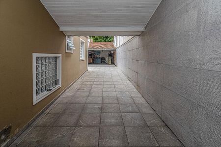 Casa para alugar com 333m², 3 quartos e 6 vagas Casa para alugar com 333m², 3 quartos e 6 vagasgaragem_2