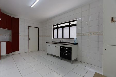 Casa para alugar com 210m², 3 quartos e 2 vagasCozinha
