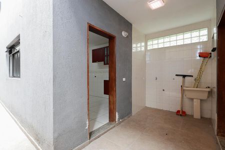 Casa para alugar com 210m², 3 quartos e 2 vagasÁrea de serviço