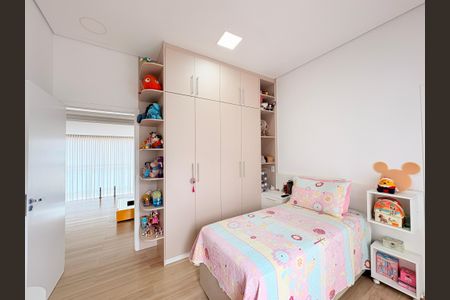 Casa de condomínio à venda com 300m², 4 quartos e 4 vagasSuíte 2