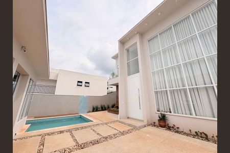 Casa de condomínio à venda com 300m², 4 quartos e 4 vagasQuintal com Piscina