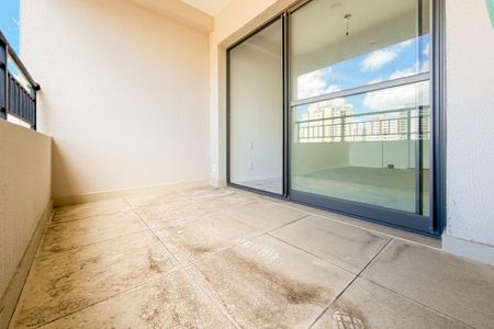 Studio à venda com 32m², 1 quarto e sem vaga Studio à venda com 32m², 1 quarto e sem vagaVaranda