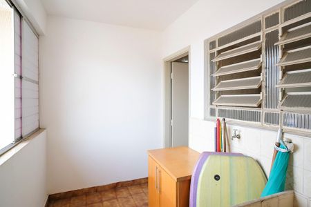 Apartamento para alugar com 74m², 2 quartos e sem vagaÁrea de serviço