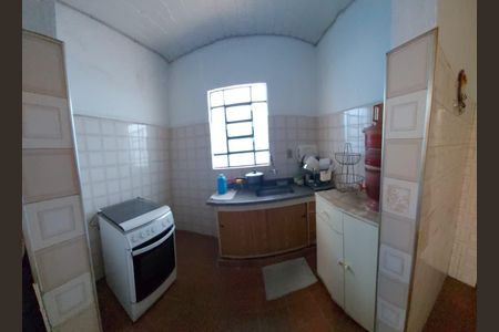 Casa à venda com 240m², 6 quartos e sem vagaFoto 05