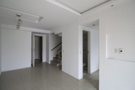 Apartamento à venda com 80m², 2 quartos e 1 vagaSala