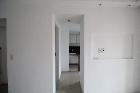 Apartamento à venda com 80m², 2 quartos e 1 vagaSala - Corredor