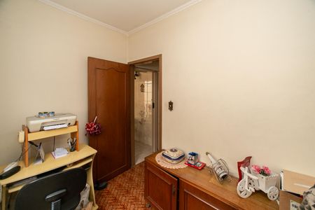 Casa à venda com 190m², 5 quartos e 2 vagasQuarto 3