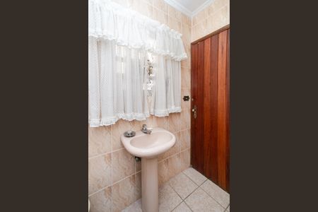 Casa à venda com 190m², 5 quartos e 2 vagasBanheiro 2