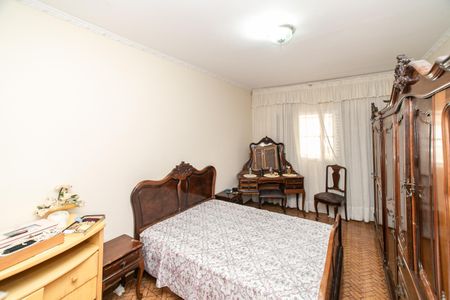 Casa à venda com 190m², 5 quartos e 2 vagasQuarto 1