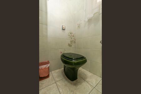 Casa à venda com 190m², 5 quartos e 2 vagasBanheiro 1