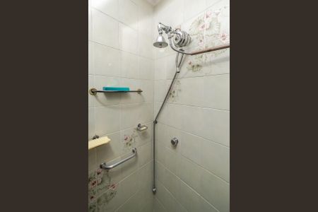 Casa à venda com 190m², 5 quartos e 2 vagasBanheiro 1