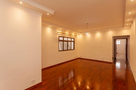 Sala de casa para alugar com 3 quartos, 130m² em Campo Grande, São Paulo