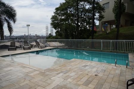 Apartamento para alugar com 62m², 3 quartos e 1 vagaÁrea comum - Piscina