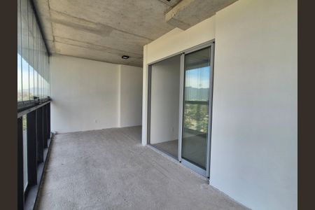 Apartamento à venda com 96m², 2 quartos e 1 vaga Apartamento à venda com 96m², 2 quartos e 1 vagaVaranda