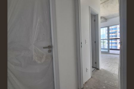 Apartamento à venda com 96m², 2 quartos e 1 vaga Apartamento à venda com 96m², 2 quartos e 1 vagaCorredor