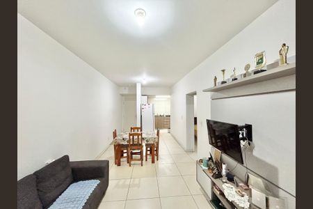 Apartamento à venda com 73m², 2 quartos e 1 vagaSala