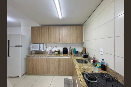 Apartamento à venda com 73m², 2 quartos e 1 vagaCozinha