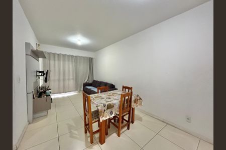 Apartamento à venda com 73m², 2 quartos e 1 vagaSala