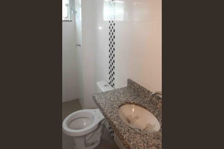 Apartamento à venda com 40m², 2 quartos e sem vaga Apartamento à venda com 40m², 2 quartos e sem vagaBanheiro