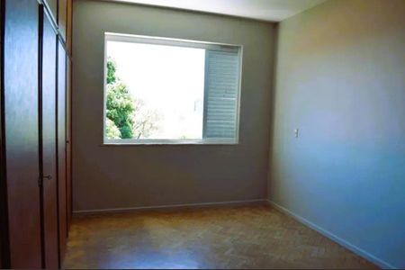 Casa para alugar com 500m², 5 quartos e 4 vagas