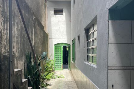 Casa para alugar com 138m², 3 quartos e 1 vaga Casa para alugar com 138m², 3 quartos e 1 vagaCorredor