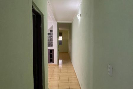 Casa para alugar com 138m², 3 quartos e 1 vaga Casa para alugar com 138m², 3 quartos e 1 vagaCorredor