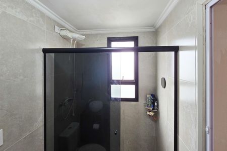 Apartamento à venda com 74m², 2 quartos e 2 vagasBanheiro da Suíte