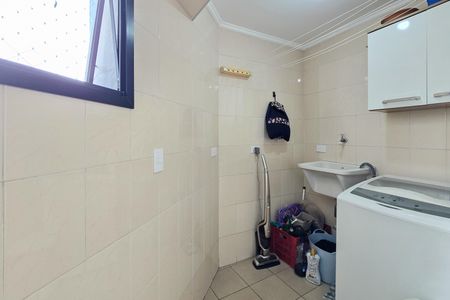 Apartamento à venda com 74m², 2 quartos e 2 vagasÁrea de Serviço
