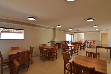 Apartamento à venda com 74m², 2 quartos e 2 vagasÁrea comum - Salão de festas