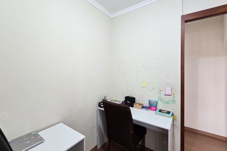 Apartamento à venda com 74m², 2 quartos e 2 vagasEscritório