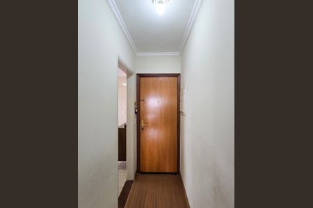 Apartamento à venda com 74m², 2 quartos e 2 vagasCorredor