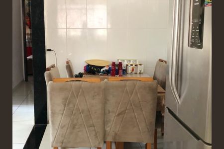 Casa à venda com 3 quartos, 100m² em Santa Rosa, Niterói