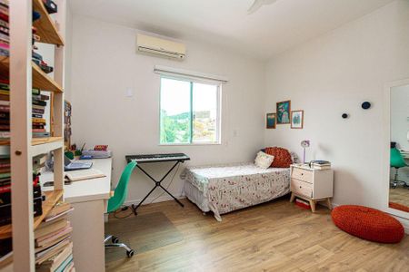 Casa à venda com 3 quartos, 258m² em Camboinhas, Niterói