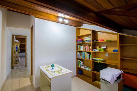 Casa à venda com 147m², 2 quartos e 3 vagasSótão