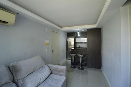 Sala de apartamento para alugar com 2 quartos, 43m² em Morro Santana, Porto Alegre