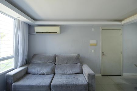 Sala de apartamento para alugar com 2 quartos, 43m² em Morro Santana, Porto Alegre