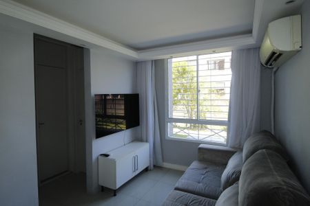 Sala de apartamento para alugar com 2 quartos, 43m² em Morro Santana, Porto Alegre