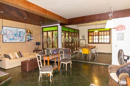 Casa de Condomínio à venda com 4 quartos, 375m² em Itaipu, Niterói