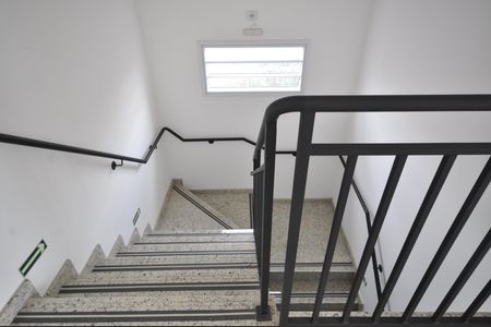Apartamento à venda com 46m², 2 quartos e sem vagaEscada