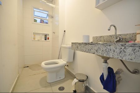 Apartamento à venda com 46m², 2 quartos e sem vagaBanheiro