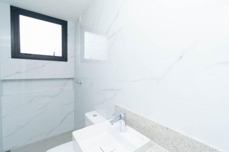 Apartamento à venda com 72m², 3 quartos e 2 vagas Apartamento à venda com 72m², 3 quartos e 2 vagasBanheiro Social