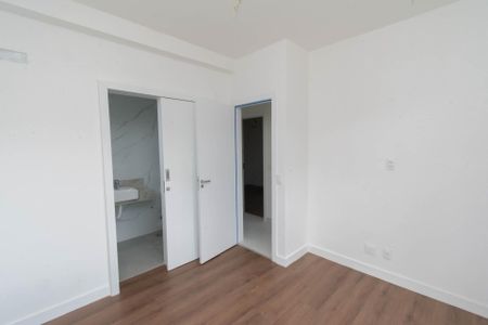 Apartamento à venda com 138m², 3 quartos e 2 vagasSuíte