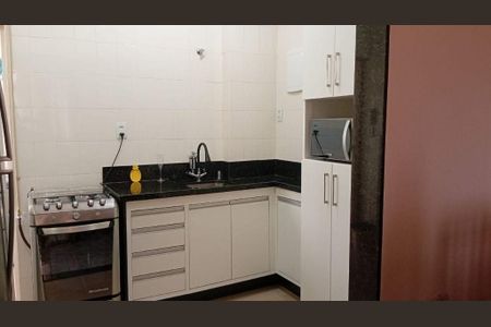 Apartamento à venda com 2 quartos, 70m² em Centro, Niterói
