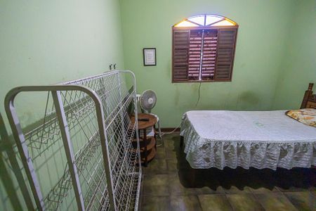 Casa à venda com 281m², 3 quartos e 3 vagasquarto 3